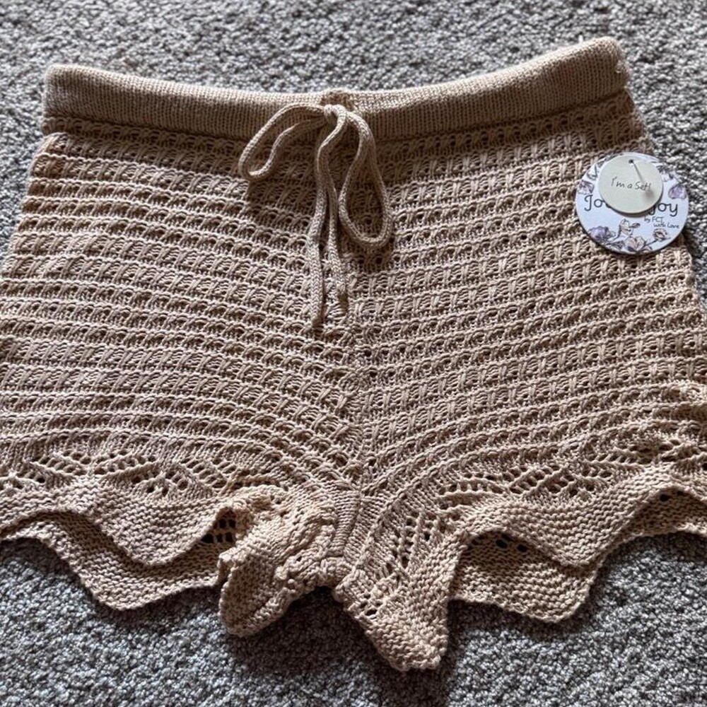 New Jolie & Joy crochet shorts Size M #crochet #summer